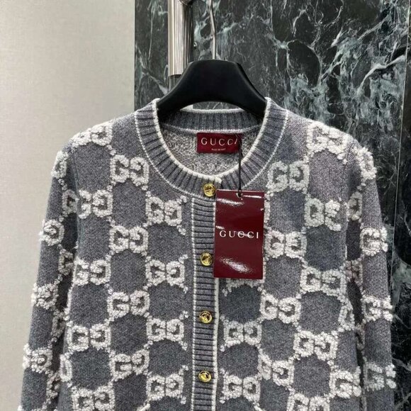 Gucci 2024 GG wool monogram bouclé jacquard cardigan in Grey and Ivory size L - Picture 3 of 6